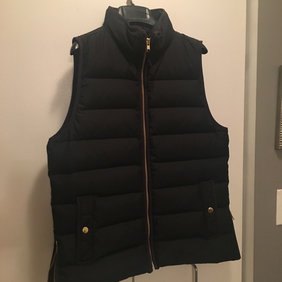 J. Crew Jackets & Blazers - J.Crew Mountain Puffer Black Vest